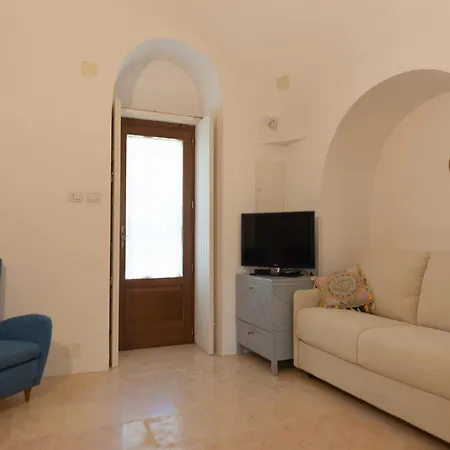 Trullo Il Pupineto With Pool In